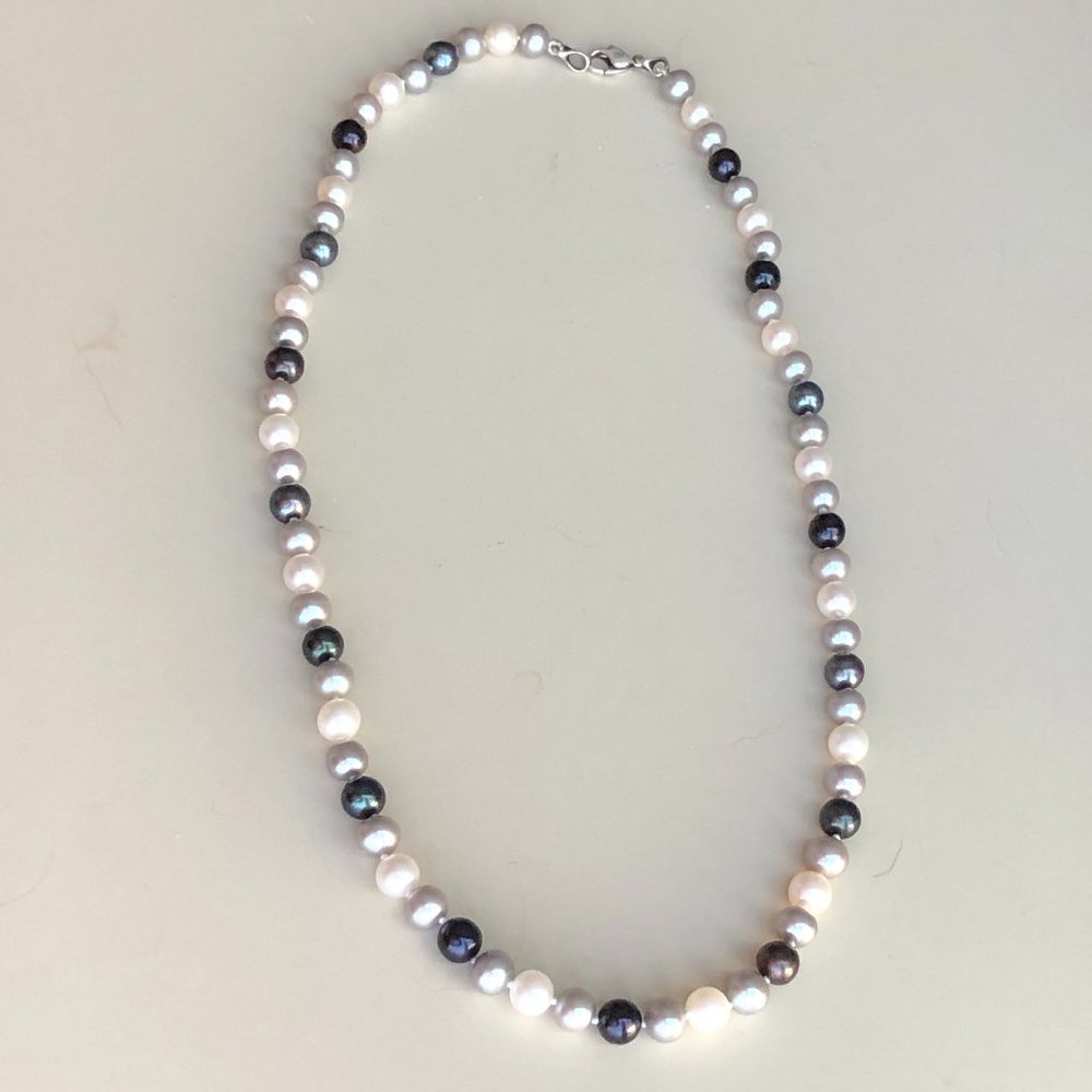 James Avery pearl necklace 18"